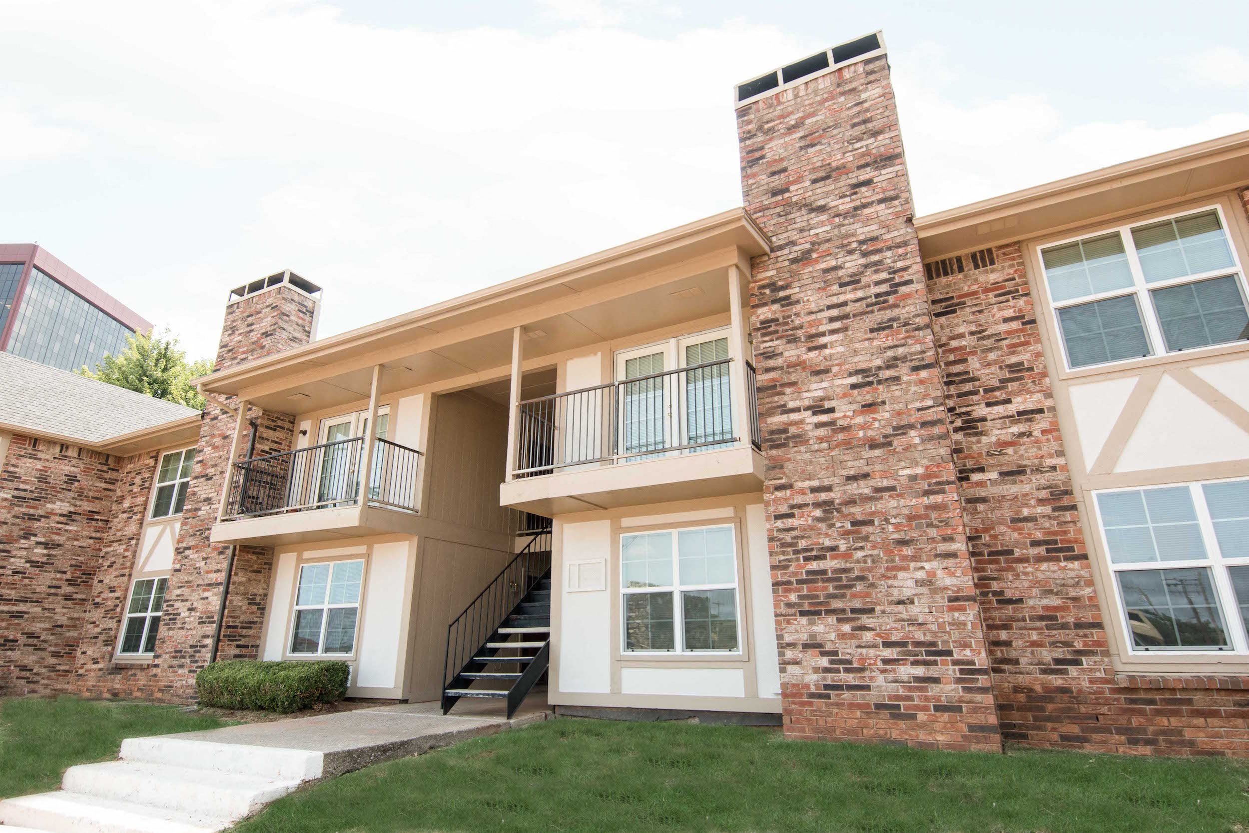 The Warwick Apartments in Oklahoma City, OK